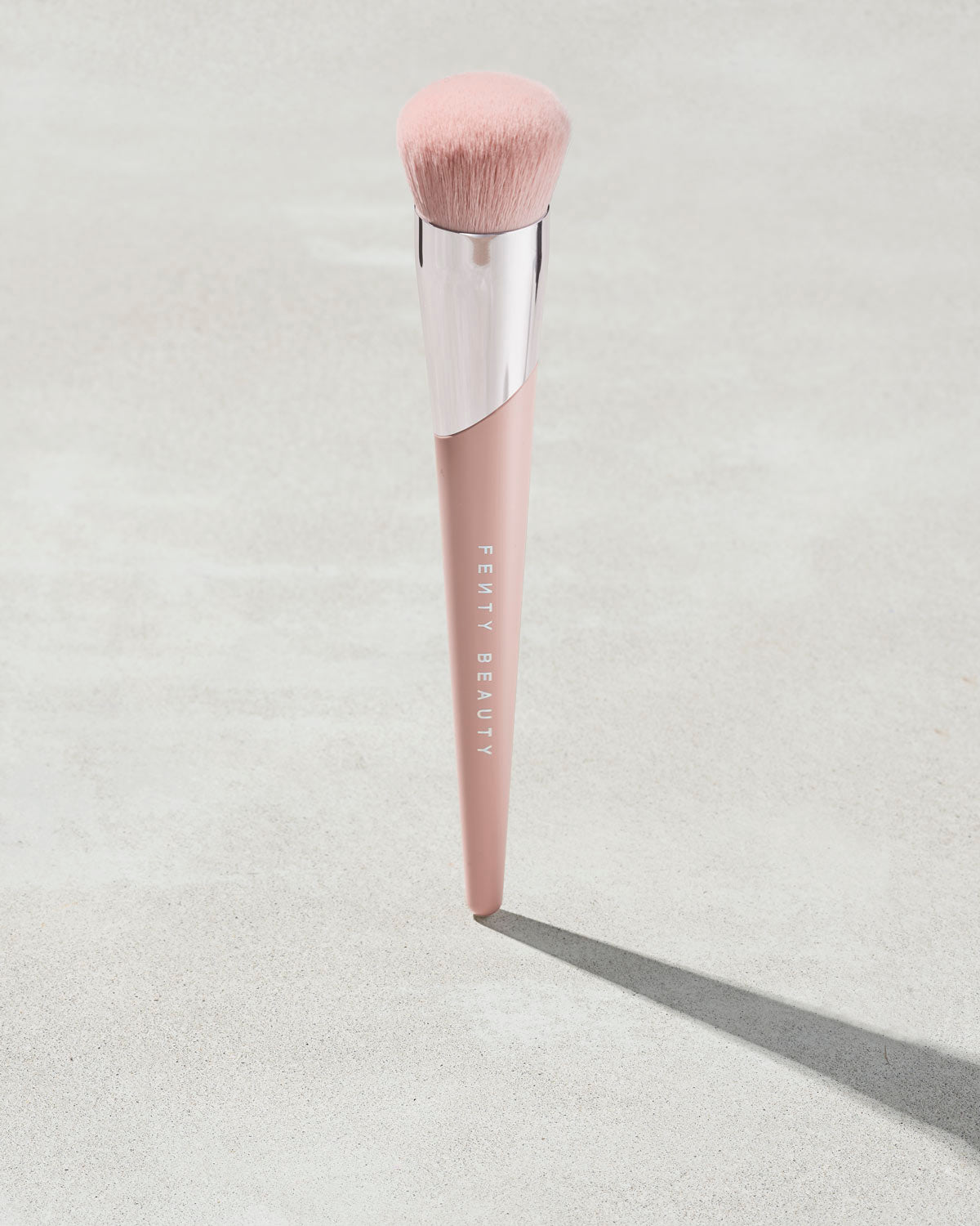 Kabuki-Buff Foundation Brush 115