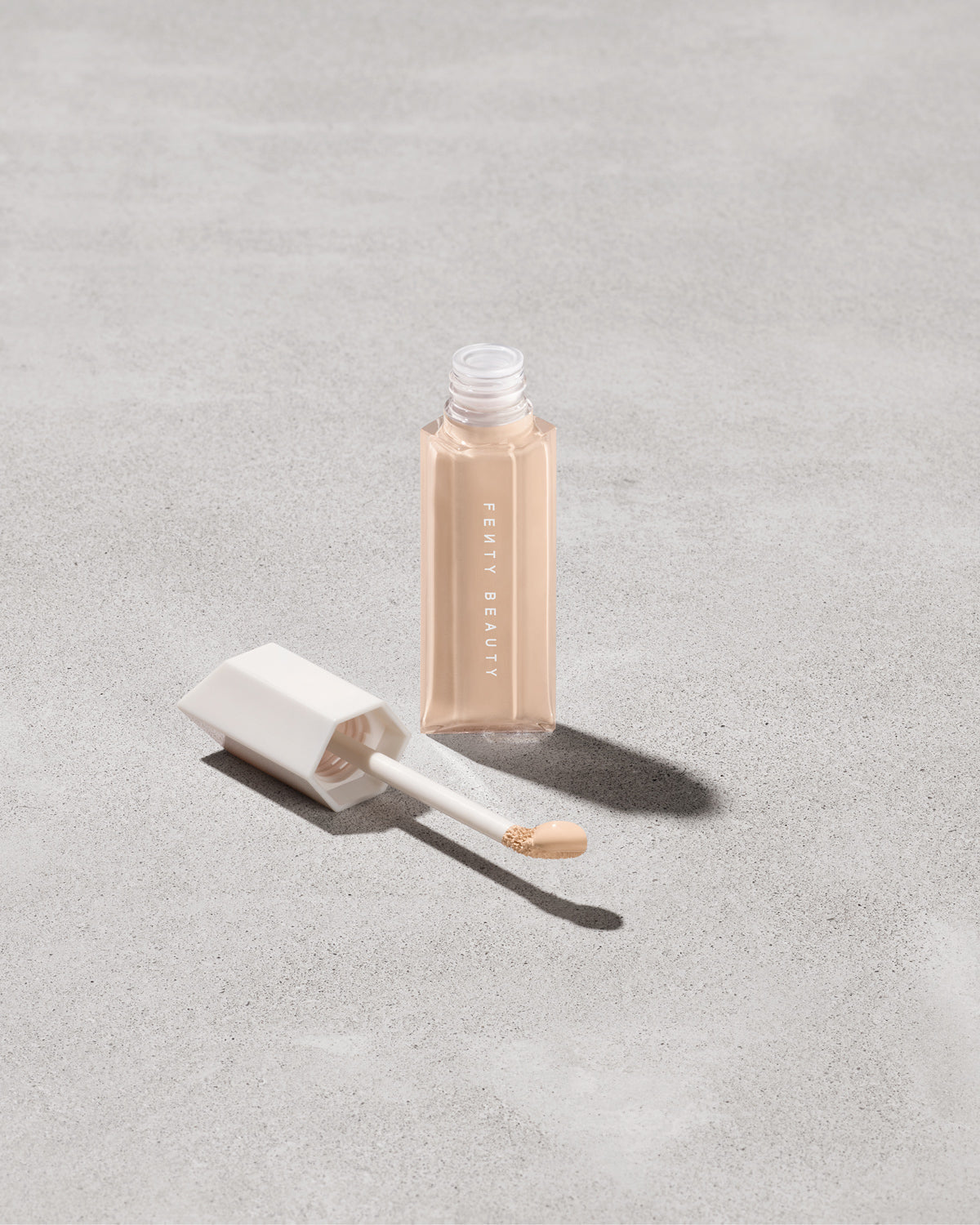 We're Even Hydrating Longwear Concealer — 160W