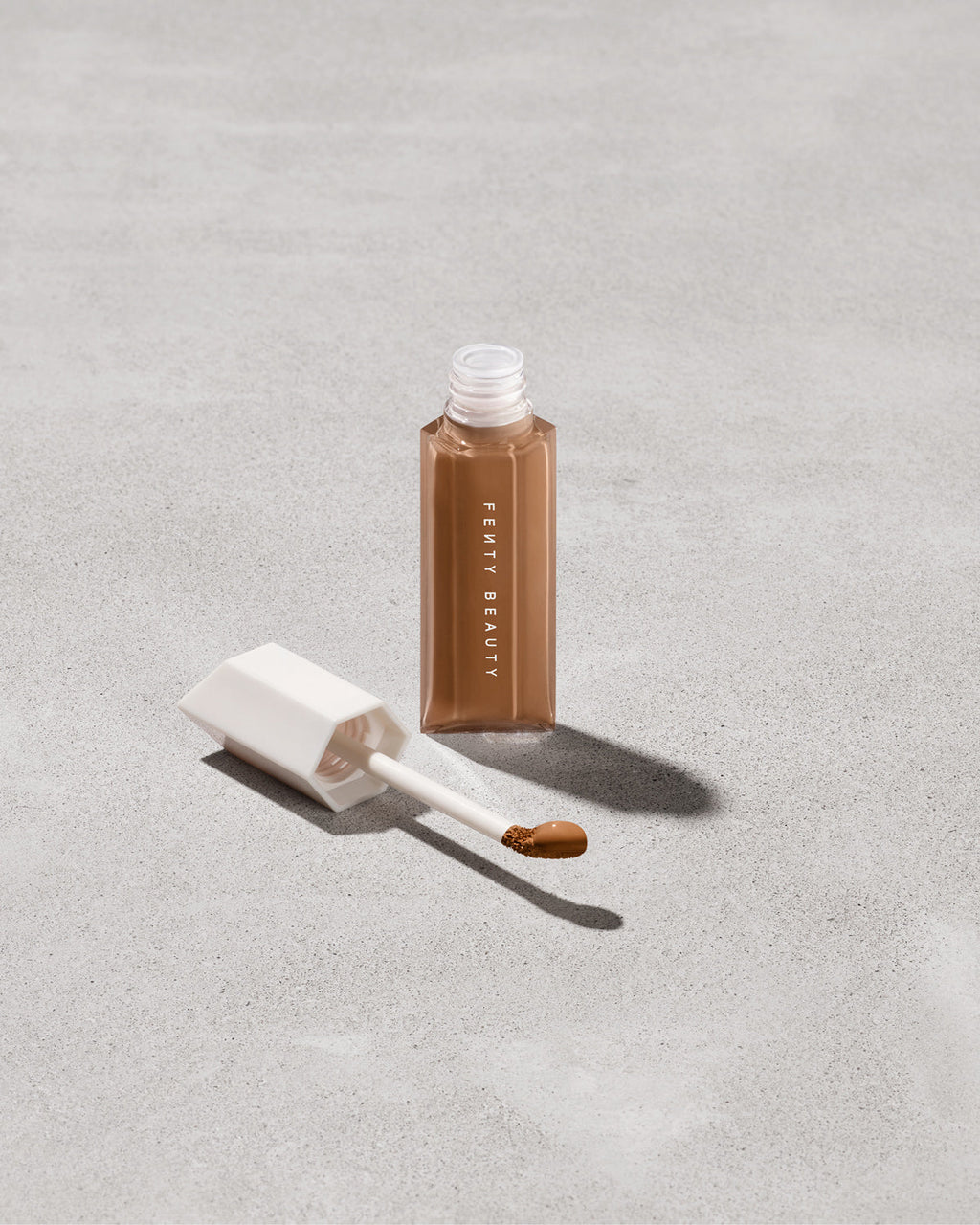 We're Even Hydrating Longwear Concealer — 390C