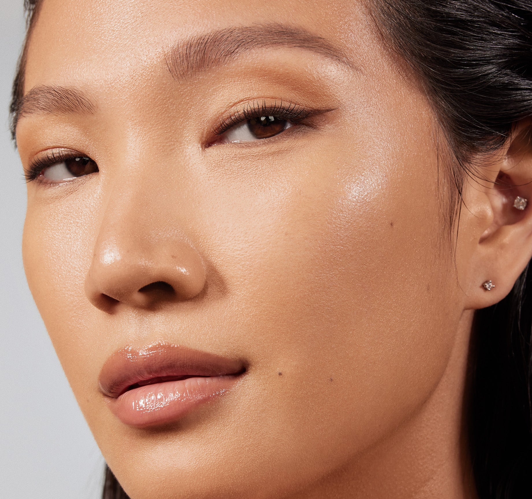 Lightform Extended Hydration Foundation